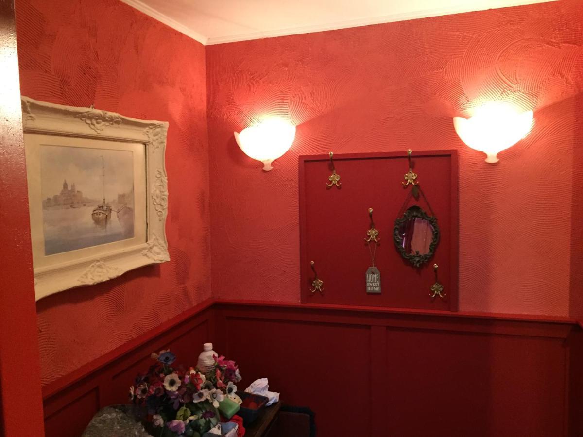 B&B Bij De Boomgaard Tricht Extérieur photo